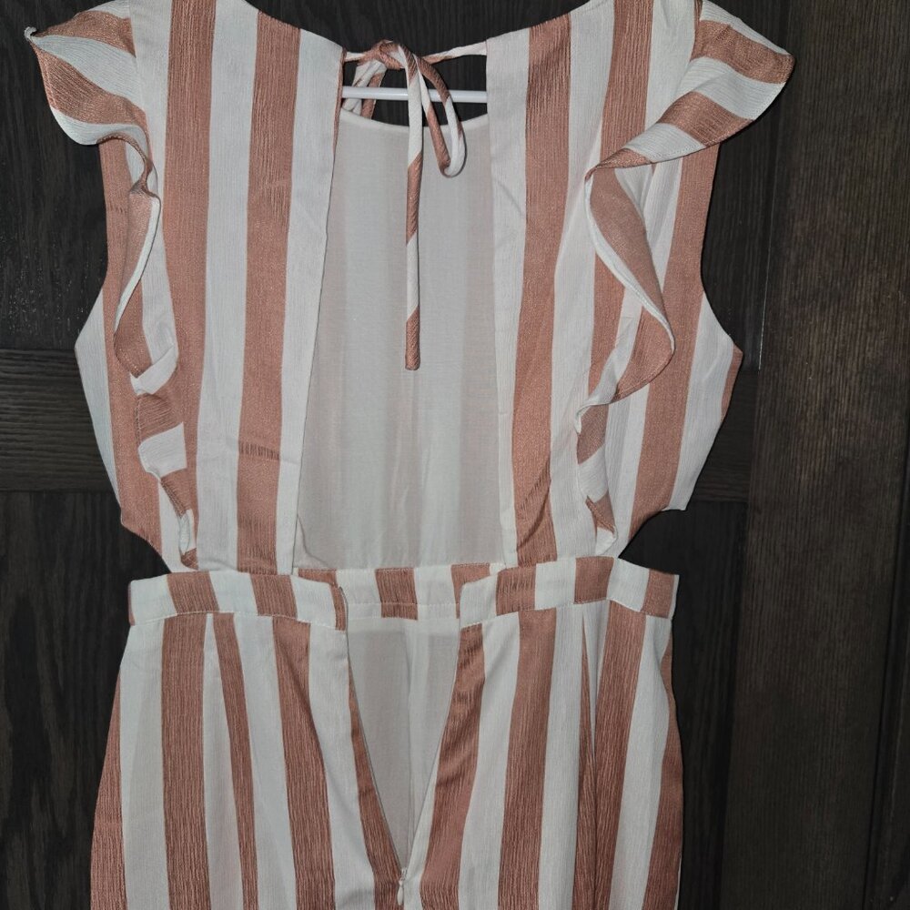 Kittenish romper - Picture 2 of 2